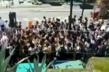 Vídeo: Alunos manifestam contra deputados que quebraram placa de Marielle