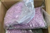 Casal encomenda vestido pela internet e recebe 25 mil pílulas de ecstasy por engano