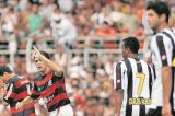 #Hexa10anos: Com gol olímpico de Pet, Flamengo vencia o Atlético-MG e, finalmente, passava a pensar em título