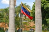 Invasão da embaixada: Chanceler venezuelano diz que Brasil é responsável pela segurança