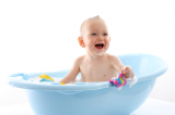 O banho da criança: um momento rodeado de dúvidas