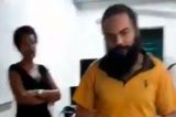 Vídeo: Aluno da UFRB se recusa a receber material de professora por ela ser negra