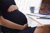 Licença-maternidade de seis meses é aprovada por comissão da Câmara