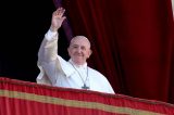 Pela primeira vez na história, Papa reza sozinho e dá bênção ao mundo pela pandemia do coronavírus