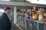 Bolsonaro recebe oração de evangélicos e ouve sermão contra “Congresso corrupto”; assista ao vídeo