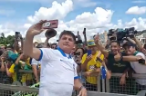 Vídeo: Bolsonaro é aclamado no Palácio do Planalto aos gritos de “AI-5, AI-5, AI-5!”