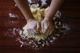 Todo mundo em busca de receitas de pão caseiro para amenizar a quarentena
