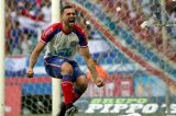 Próximo de completar 100 jogos pelo Bahia, Gilberto se declara: “Muito feliz de fazer parte disso”