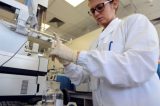 Capes corta mais de 8 mil bolsas e penaliza regiões mais pobres; Nordeste perde 14%, diz estudo