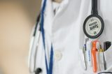 31.583 enfermeiros foram afastados por suspeita de coronavírus, diz conselho federal