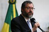 Ernesto Araújo é desconvidado de evento na embaixada de Israel