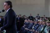 Ameaças de Bolsonaro usando Forças Armadas começaram antes de reunião no Planalto Ameaças de Bolsonaro usando Forças Armadas começaram antes de reunião no Planalto