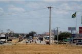 Prefeitura de Juazeiro inicia a instalação dos postes com luminárias de LED na BR 407