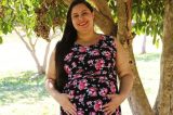 Grávida de oito meses, professora morre de Covid-19 após chá de fraldas