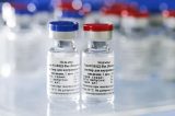 Cientista israelense afirma que vacina russa garante imunidade mais estável que a de Oxford