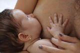 Leite materno não transmite Covid-19, reforça estudo italiano