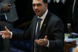Aras se reúne com Gilmar Mendes e defende foro privilegiado para Flávio Bolsonaro Aras se reúne com Gilmar Mendes e defende foro privilegiado para Flávio Bolsonaro