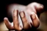 Marido corta cabeça da esposa e caminha com ela até a polícia; assista vídeo Marido corta cabeça da esposa e caminha com ela até a polícia; assista vídeo