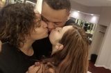 Amante de rapaz se tornou namorada dele e da esposa: “somos almas gêmeas”