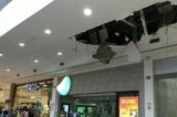 Teto de shopping desaba e deixa duas pessoas feridas em Pernambuco