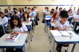 Paulo Câmara anuncia início do ano letivo e retomada gradual do ensino presencial em PE