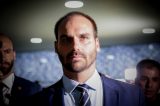 “A Saúde adverte: não há transmissão anal da Covid-19”, diz Alexandre Padilha em resposta a Eduardo Bolsonaro