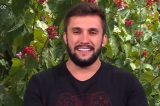 “É uma pessoa que merece mais”, diz Arthur sobre relacionamento com Carla Diaz
