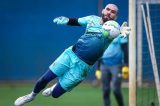 Grêmio rescinde com Vanderlei; Vasco tem interesse no goleiro