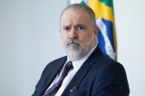 Em meio ao escândalo da Covaxin, Augusto Aras diz que não cabe à PGR investigar Bolsonaro por prevaricação