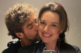 Ex-mulher do cantor Victor, arrumou um gato