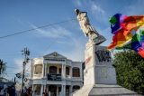 A polêmica em torno da derrubada de estátuas de Cristóvão Colombo, generais e traficantes de escravos na América Latina