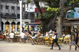 Bares e restaurantes voltam a encher e consumo cresce 50% em julho Bares e restaurantes voltam a encher e consumo cresce 50% em julho