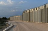 Grécia constrói muro de 40 km para barrar entrada de afegãos