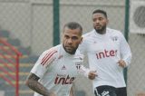 São Paulo desconfia que Dani Alves fechou com rival