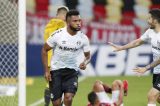 Grêmio encerra seca de dez jogos, vence Flamengo no Maracanã e ganha fôlego na luta contra o Z-4