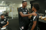 Corinthians contesta decisão da Anvisa sobre Willian e ‘alfineta’ Flamengo