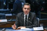 Rodrigo Pacheco promulga aumento salarial de quase 40% para parlamentares