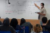 Instituições de ensino fazem aulão para revisar conteúdo do Enem