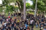 Policiais penais realizam passeata para cobrar reajuste