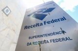 Servidores da Receita denunciam ex-chefe que pressionou pela liberação da propina de Bolsonaro