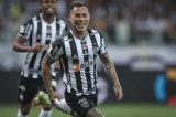 Carrasco do Athletico, Vargas briga por vice-artilharia do Atlético-MG após altos e baixos