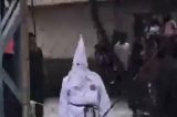 Estudantes fazem protesto e exigem afastamento de professor de Santo André (SP) que se vestiu com roupa da racista e criminosa Klu Klux Klan