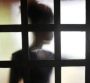 Mãe é presa por ‘vender’ filha de 4 anos para estupradores por R$ 50