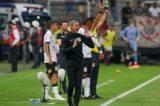 Sylvinho vê Corinthians ‘muito ofensivo’ contra o Santo André e abafa críticas da torcida