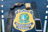 Pai e filho se jogam de carro em movimento para escapar de assalto na BR-324