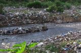 Contaminação de rios por remédios ameaça saúde mundial, diz estudo