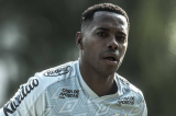 Itália emite ordem internacional de prisão contra Robinho por estupro