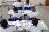 Avanço da covid-19 barra retorno presencial de escolas em cidades baianas