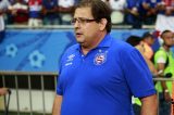 Guto Ferreira fica satisfeito com atuação do Bahia mesmo após derrota para Chapecoense