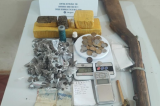 Drogas e arma são apreendidas em Ourolândia durante operação da Polícia Militar